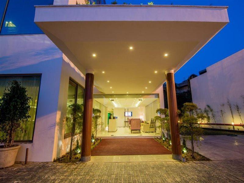 The Imperial Poonam Hotel Phagwāra Dış mekan fotoğraf